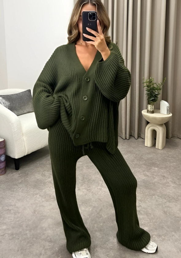 Everyday Luxe Ribbed Lounge Set